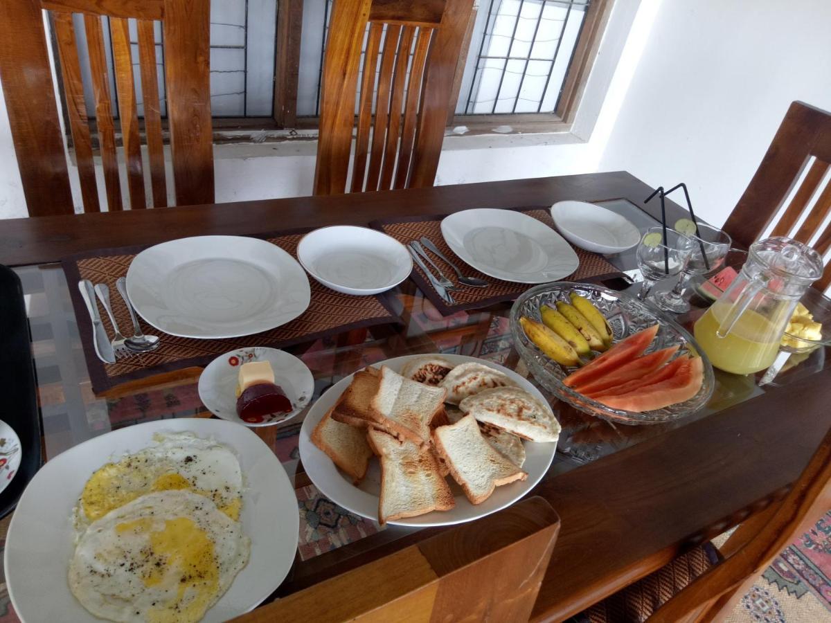 Sri Bhavan Ella Kültér fotó